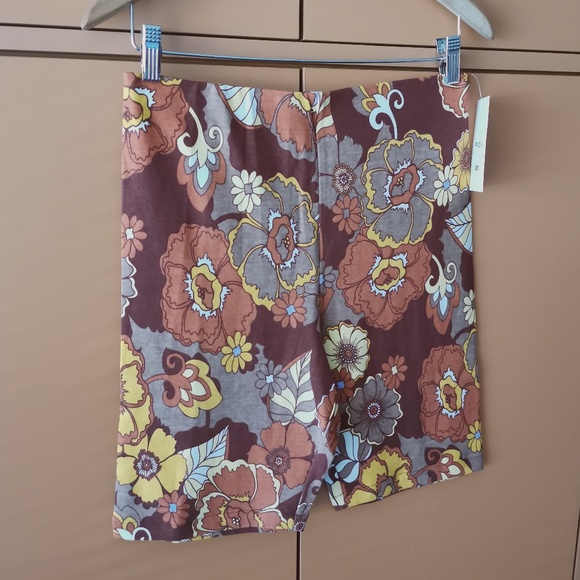 RVCA Push It Bike Shorts - NWT (L) - Picture 4 of 13